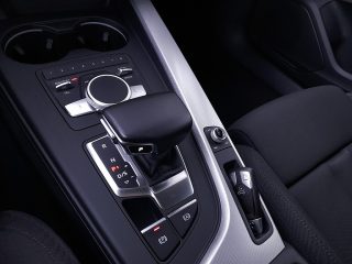 Audi A4 Avant 2,0 TDI Sport S-tr. *VIRTUELL / 18 ZOLL / 3 ZONEN KLIMA / NAVI / XENON*