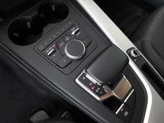 Audi A4 Avant 2,0 TDI S-tr. *NAVI / XENON / TEMPOMAT / E-KLAPPE*